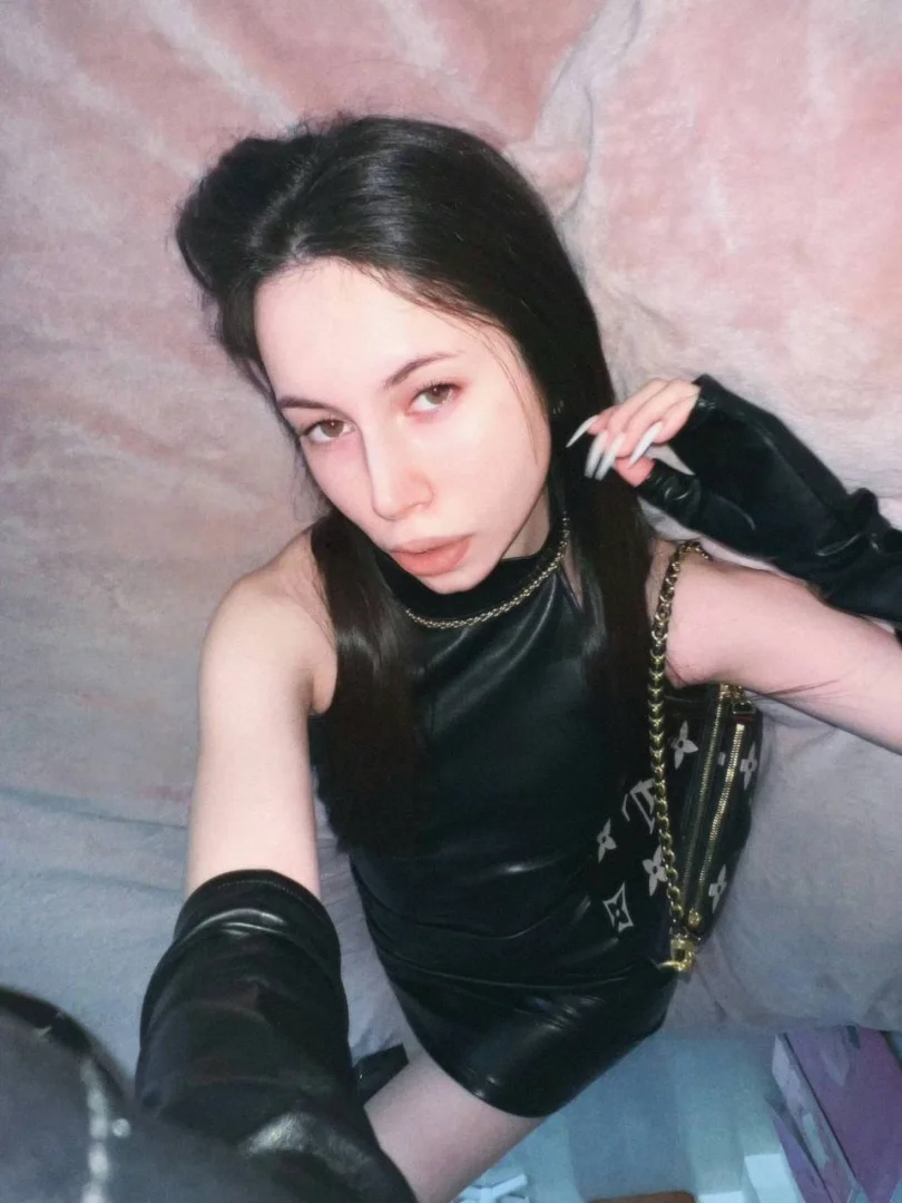 Alice - Photo 16