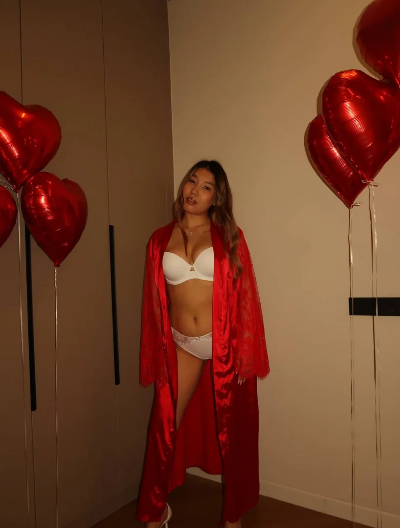 Aya - Photo 12