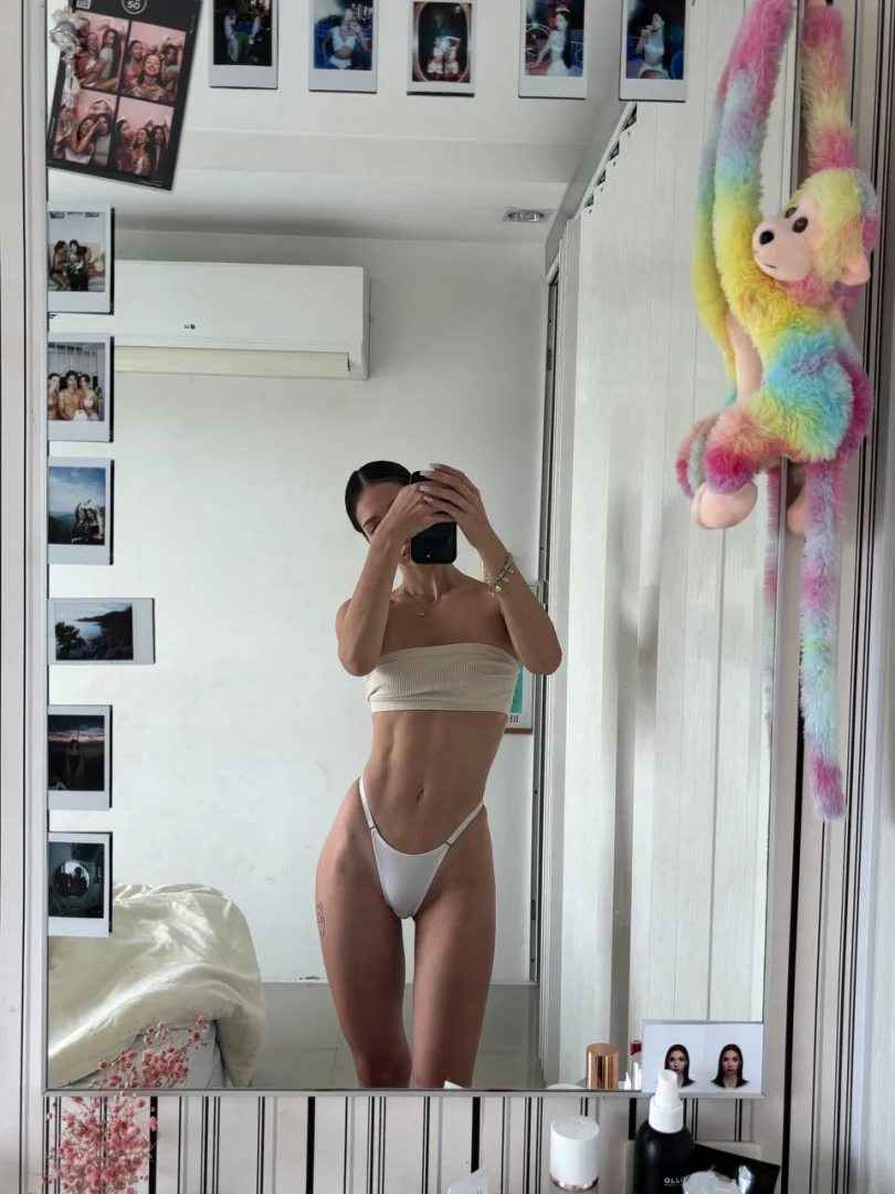 Katrin - Photo 8